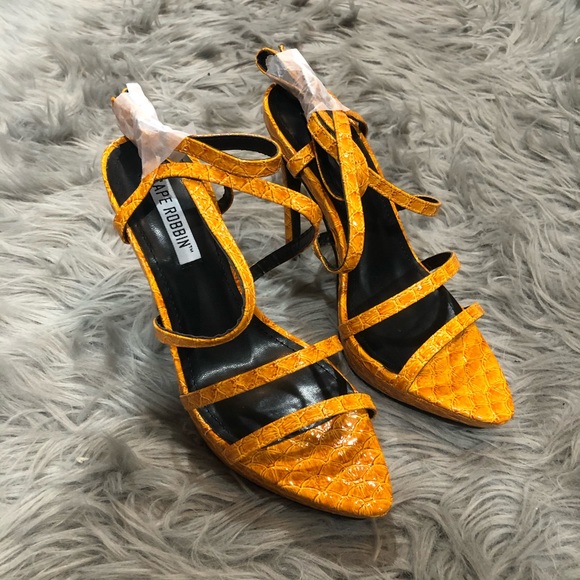 Cape Robbin Mustard Yellow Orange Heels - Picture 3 of 5